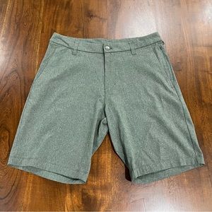 Lululemon Commission Classic-Fit Short 9” Size 31